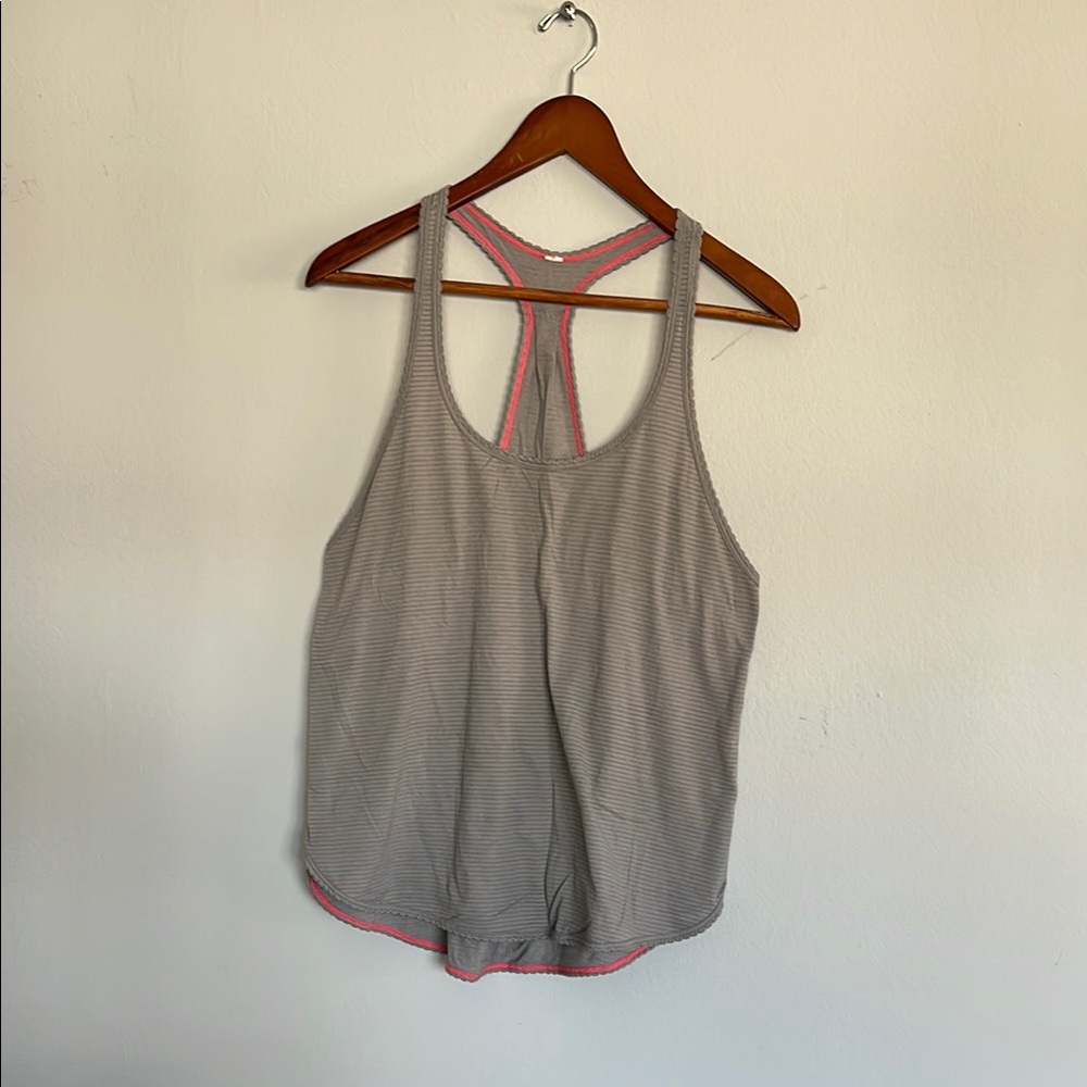 Gray Sleeveless Backless Tank Top